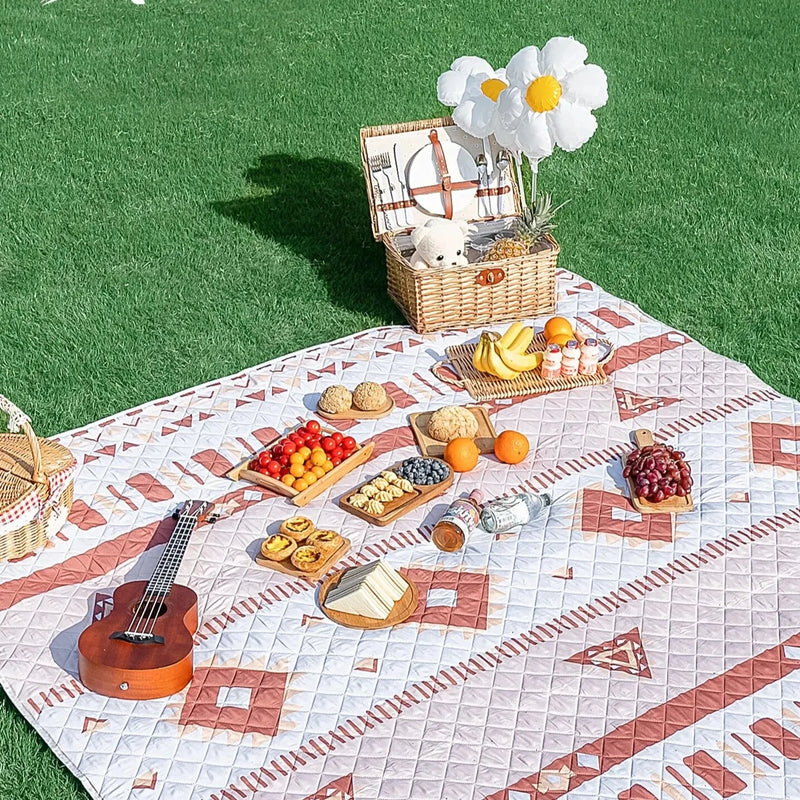 Waterproof Camping Picnic Blanket – Foldable, Portable, and Machine Washable for Outdoor Activities