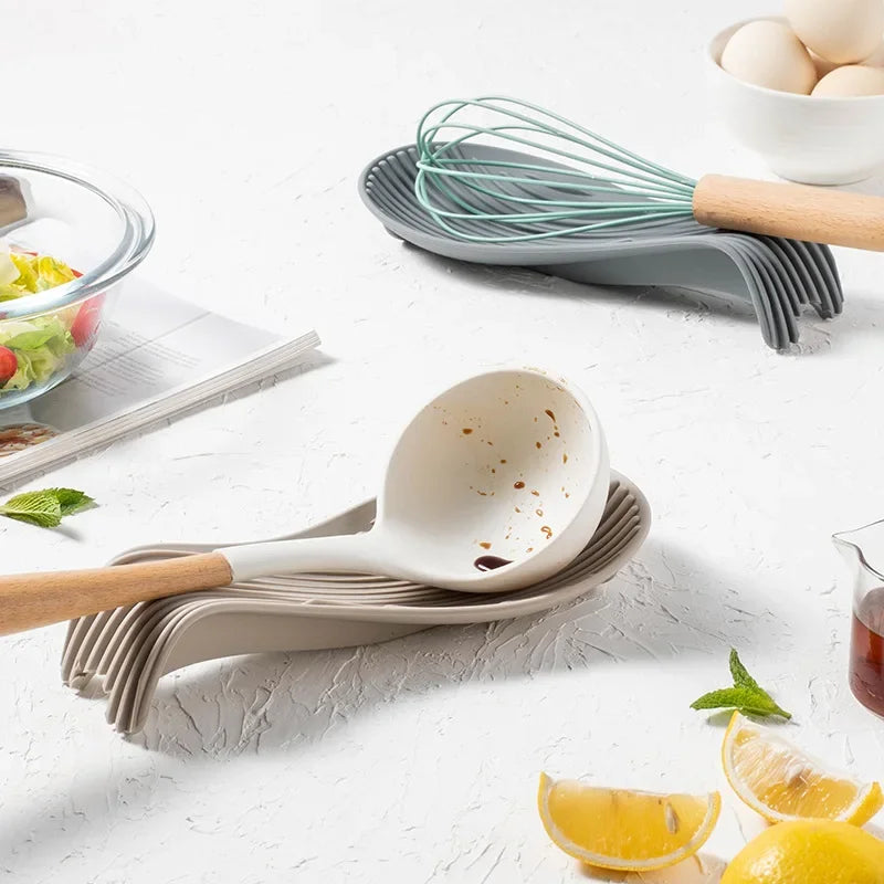 Silicone Insulated Spoon Holder – Heat-Resistant Placemat & Cutlery Organizer