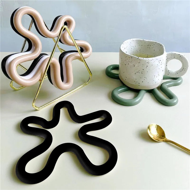 Geometrical Heat Resistant Silicone Mat - Non-Slip Drink Coasters & Pot Holder for Kitchen